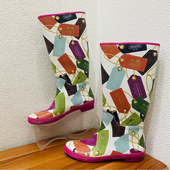 COACH F2460 Pammie Hang Tags Printed Colorful Fun Rain Boots Rubber Size 9B - Picture 1 of 16